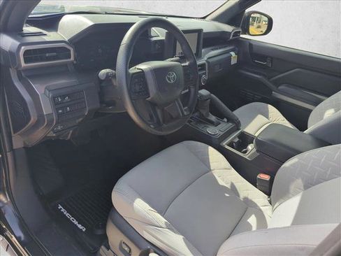 Used 2025 Toyota Tacoma SR5 image 9