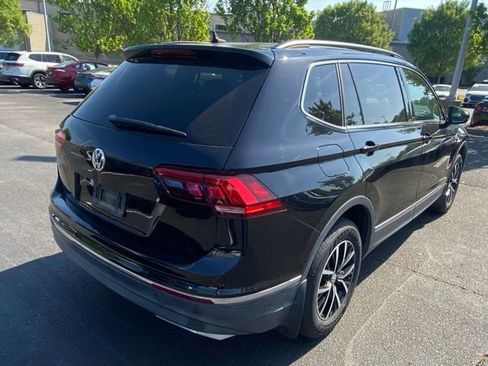 Used 2021 Volkswagen Tiguan SE FWD image 11