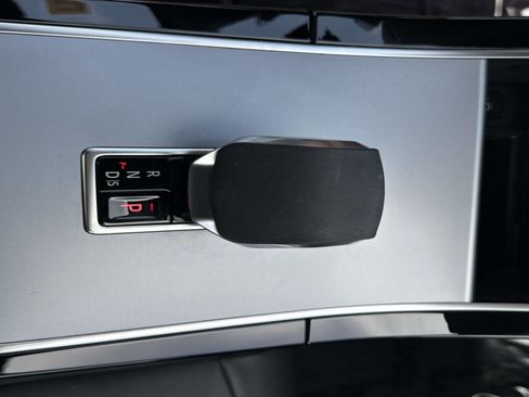 Certified 2025 Land Rover Range Rover Evoque S image 25