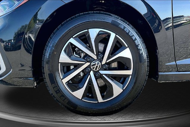 Used 2025 Volkswagen Jetta S FWD image 29