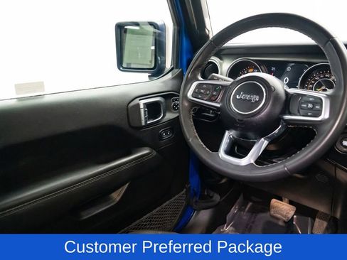 Used 2023 Jeep Wrangler Unlimited Sahara AWD/4WD image 11