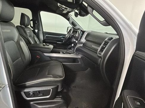 Used 2024 RAM 1500 Laramie AWD/4WD image 29
