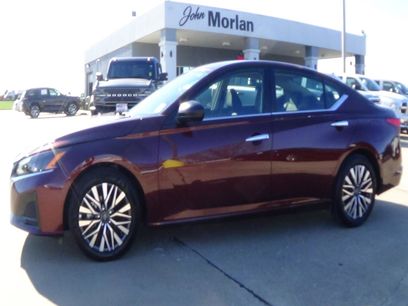 Used 2025 Nissan Altima 2.5 SV