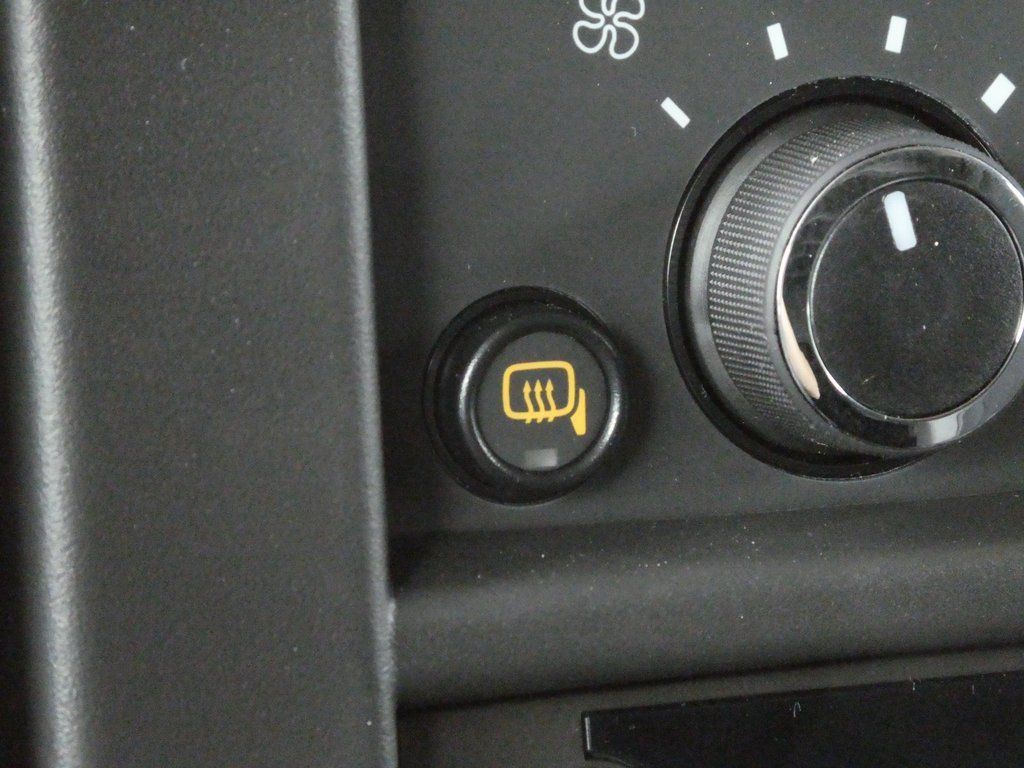 Used 2025 GMC Savana 3500 w/ Power Convenience Package RWD image 22