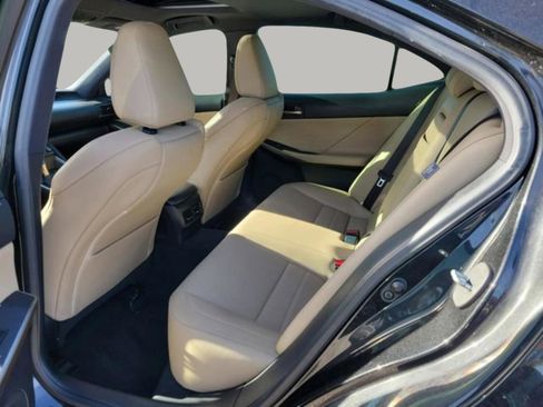 Used 2020 Lexus IS 350 F Sport w/ F Sport Package image 10