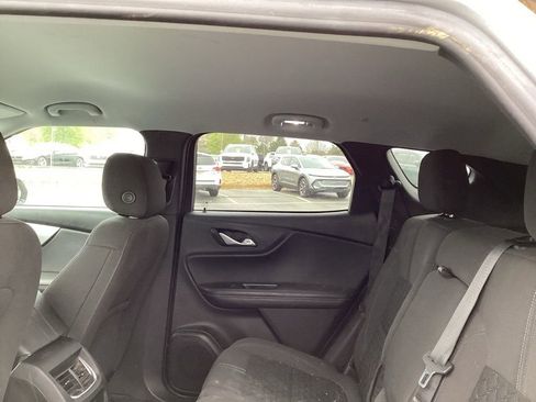 Used 2022 Chevrolet Blazer LT image 8
