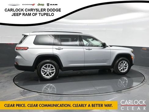 Used 2025 Jeep Grand Cherokee L Laredo image 4
