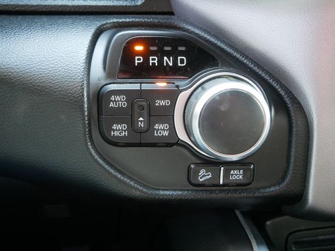 Used 2019 RAM 1500 Big Horn AWD/4WD image 30