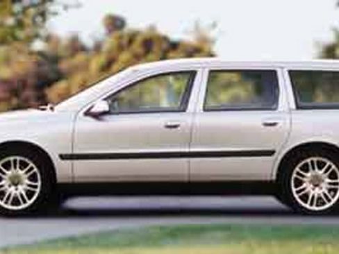 Used 2002 Volvo V70 T5 FWD image 1