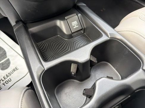 Used 2017 Honda CR-V Touring image 29