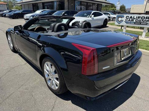 Used 2009 Cadillac XLR RWD image 6