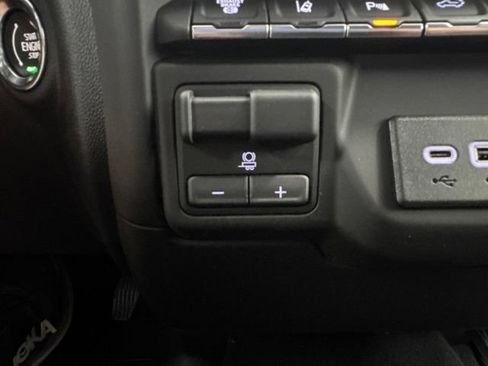 New 2026 Chevrolet Silverado 2500 Custom w/ Custom Value Package AWD/4WD image 20