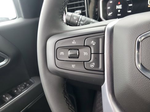 New 2026 GMC Sierra 1500 SLE image 21