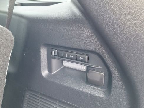 Used 2025 Ford Explorer Platinum w/ Ultimate Package image 7