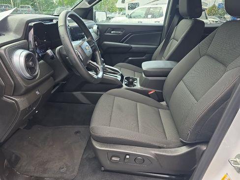 Certified 2024 Chevrolet Colorado LT w/ LT Convenience Package II AWD/4WD image 14