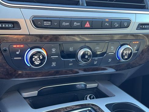 Used 2017 Audi Q7 2.0T Premium Plus w/ Premium Plus Package image 21