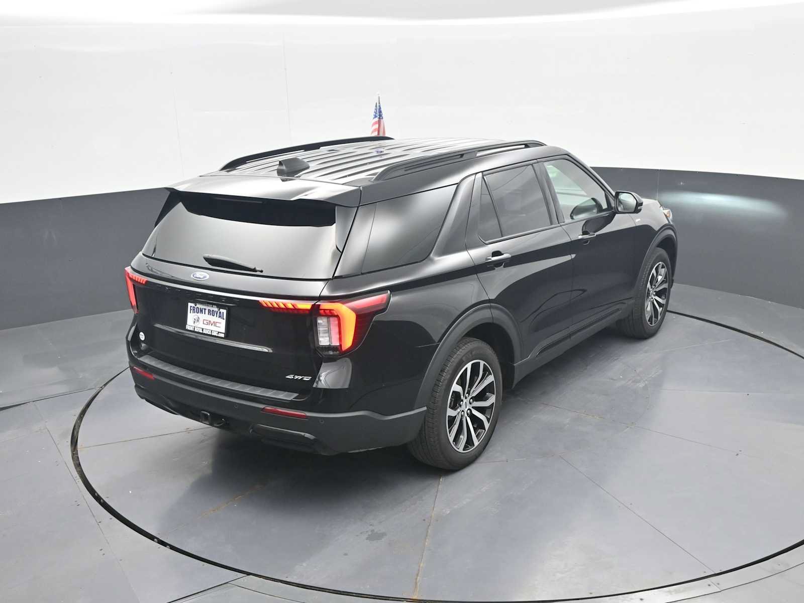 Used 2025 Ford Explorer ST-Line AWD/4WD image 38
