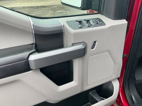 Used 2016 Ford F150 XLT w/ Equipment Group 302A Luxury AWD/4WD image 16