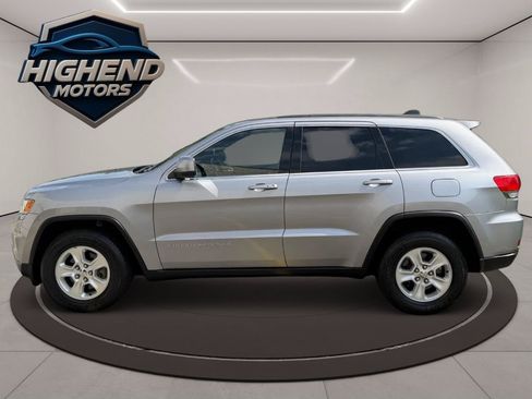 Used 2016 Jeep Grand Cherokee Laredo RWD image 3