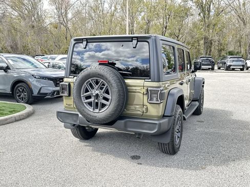Used 2025 Jeep Wrangler Sport S image 6