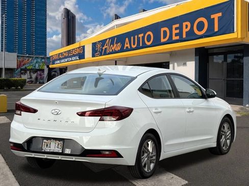 Used 2019 Hyundai Elantra Value Edition w/ Cargo Package FWD image 5