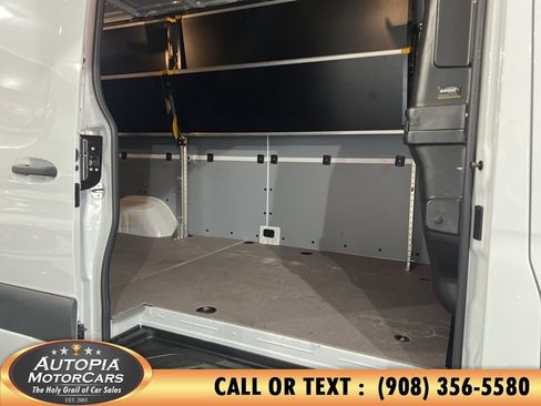 Used 2025 Mercedes-Benz Sprinter 3500 w/ Parking Package image 16