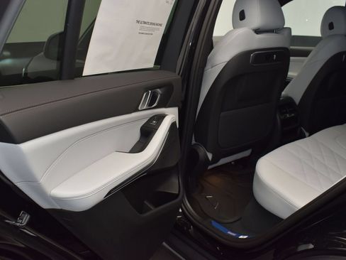 Used 2026 BMW X5 sDrive40i RWD image 13