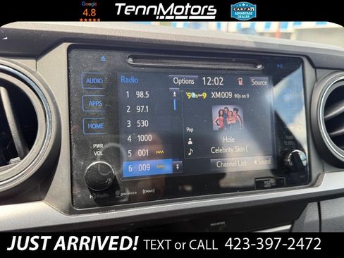 Used 2018 Toyota Tacoma TRD Off-Road AWD/4WD image 19