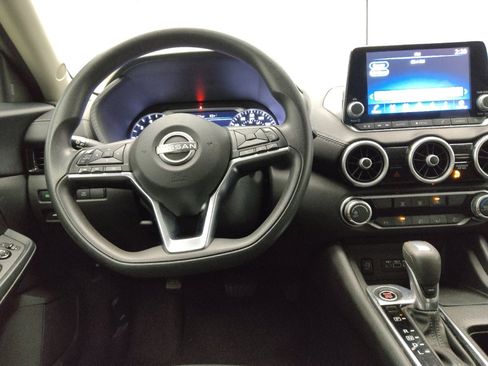Used 2024 Nissan Sentra SV FWD image 22
