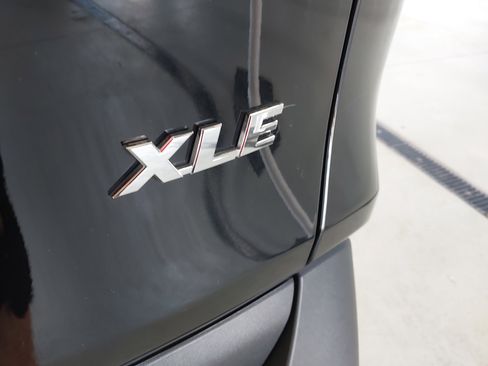 Used 2024 Toyota RAV4 XLE image 33