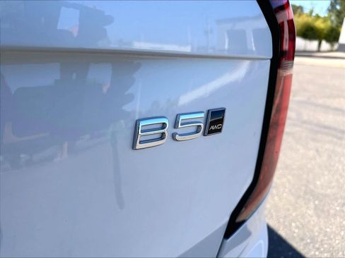 New 2026 Volvo XC90 B5 Core AWD/4WD image 25