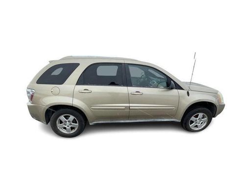 Used 2005 Chevrolet Equinox LT w/ Preferred Equipment Group image 7