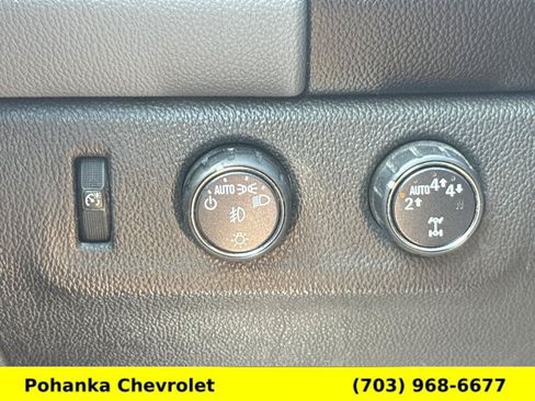 Used 2019 Chevrolet Colorado Z71 AWD/4WD image 17