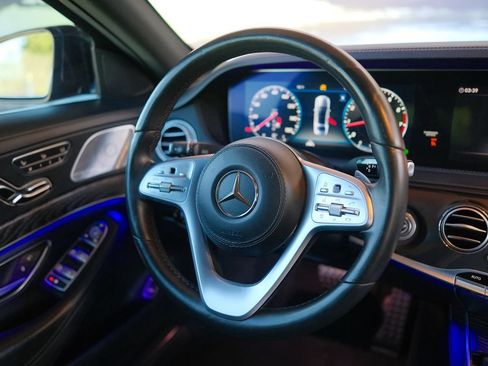 Used 2020 Mercedes-Benz S 560 Sedan image 45