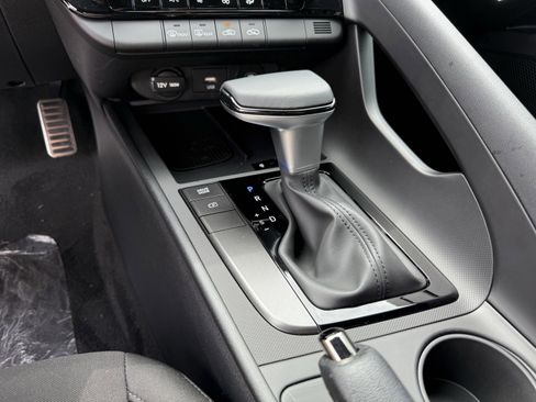New 2025 Hyundai Elantra Sport image 14