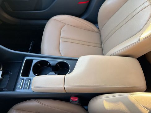 Certified 2025 Hyundai Sonata Limited image 24