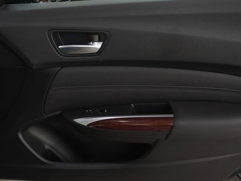 Used 2016 Acura TLX V6 image 9