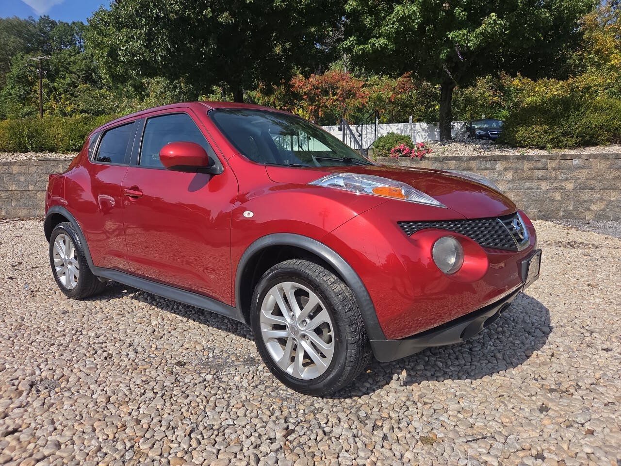 Used 2014 Nissan Juke SV AWD/4WD image 1