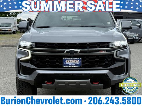 Used 2022 Chevrolet Suburban Z71 w/ Luxury Package AWD/4WD image 8