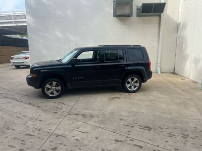 Used 2014 Jeep Patriot Latitude w/ Sun/Sound Group