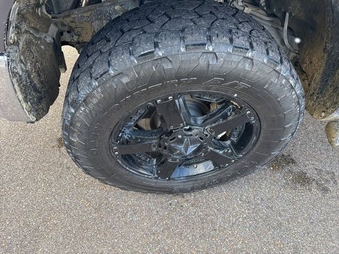 Used 2020 Toyota Tundra SR5 image 2