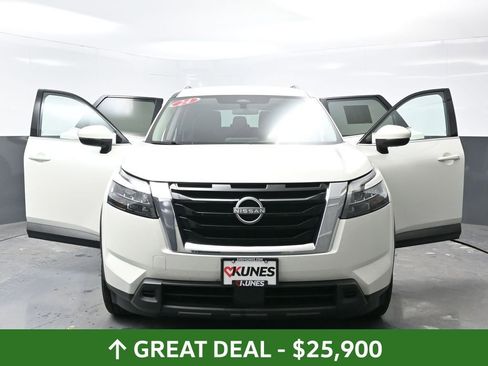 Used 2024 Nissan Pathfinder SV AWD/4WD image 66