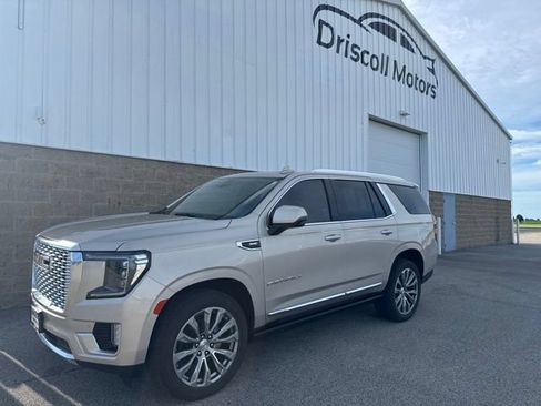 Used 2021 GMC Yukon Denali w/ Denali Premium Package AWD/4WD image 2