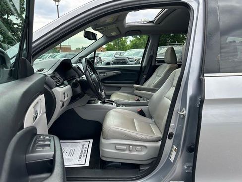 Used 2017 Honda Pilot EX-L image 10