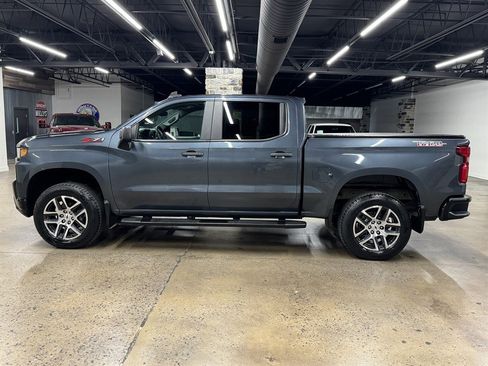 Used 2019 Chevrolet Silverado 1500 Custom Trail Boss w/ Custom Convenience Package image 4