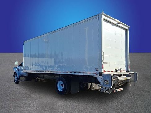 Used 2023 Ford F650 2WD Regular Cab Super Duty image 6