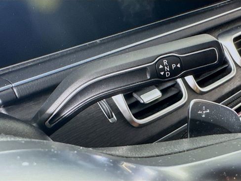 Used 2022 Mercedes-Benz GLE 350 4MATIC image 17