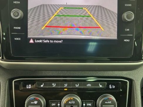 Used 2022 Volkswagen Atlas Cross Sport SE w/ Panoramic Sunroof Package AWD/4WD image 13