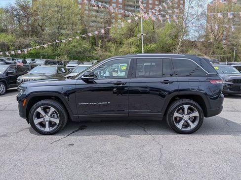 Used 2022 Jeep Grand Cherokee Limited 4xe AWD/4WD image 11
