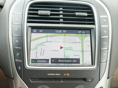 Used 2020 Lincoln Nautilus Reserve w/ Equipment Group 201A AWD/4WD image 16